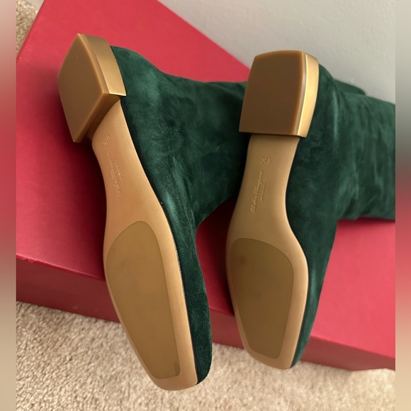 New Salvatore Ferragamo Women Avio Green Suede Knee Boots 6.5C - Picture 6 of 7